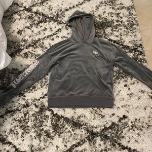 Abercrombie sweat shirt
